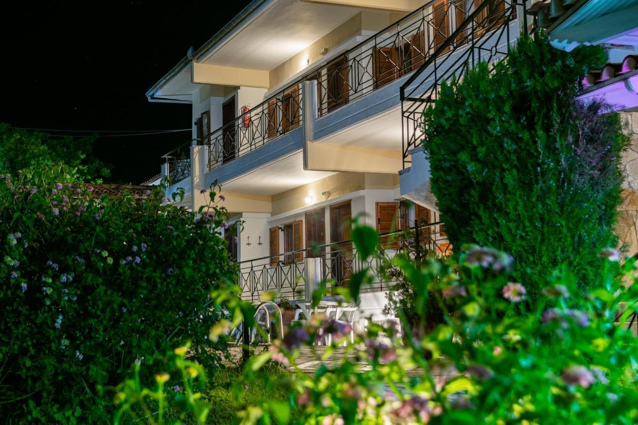 Hotel Sarikas Polychrono Exterior photo