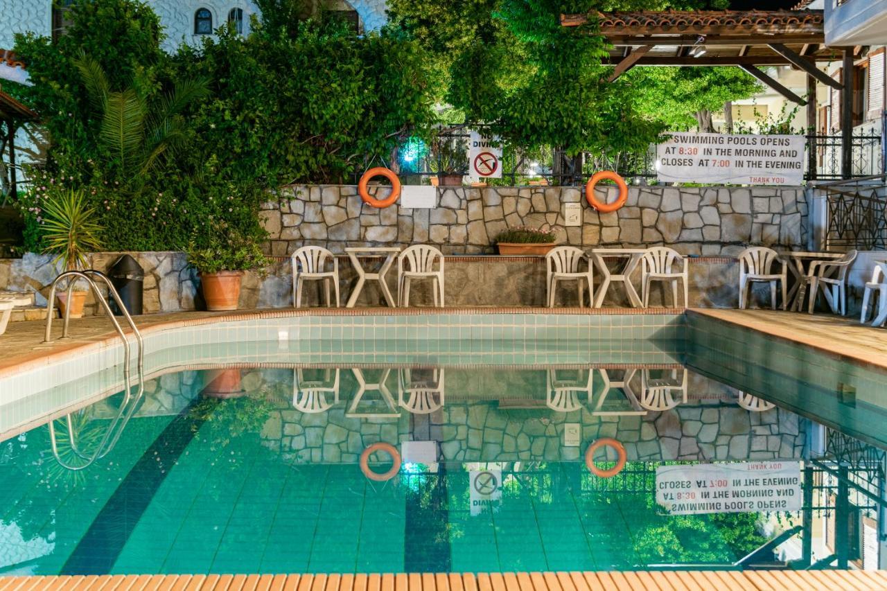 Hotel Sarikas Polychrono Exterior photo