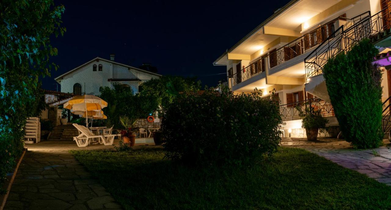 Hotel Sarikas Polychrono Exterior photo